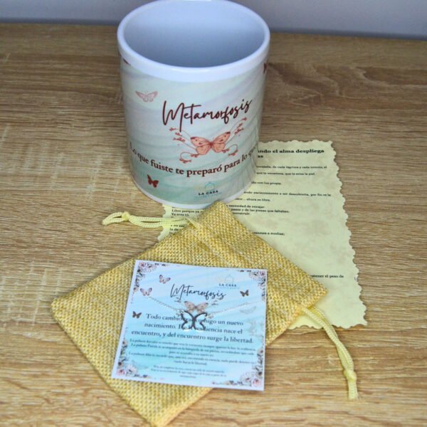 Pack Regalo Metamorfosis con taza inspiradora, historia de etapa y bolsa de presentación, símbolo de transformación y crecimiento personal