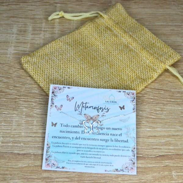 Pulsera mariposa Metamorfosis con tarjeta inspiradora y bolsa de regalo, símbolo de transformación y crecimiento personal